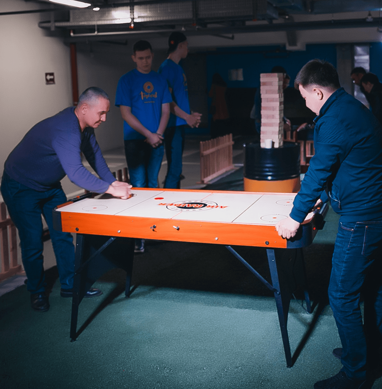 Air hockey.png